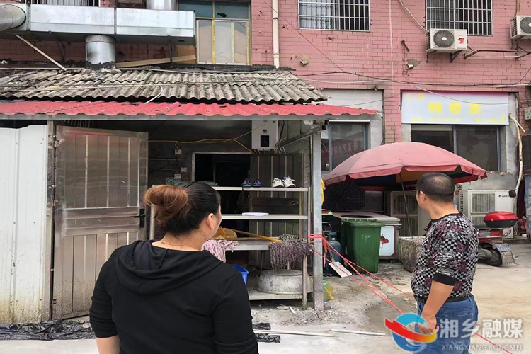 [新湘路街道]快速出动 赶走餐饮“油烟味”