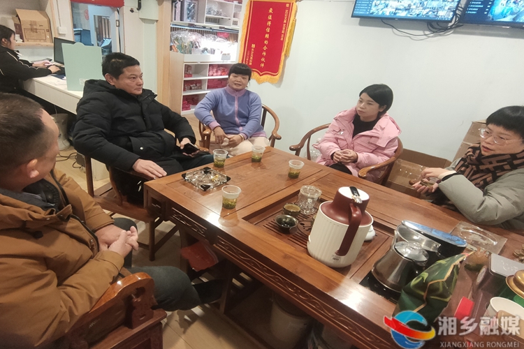 [新湘路街道]走访代表暖人心 倾听心声谋发展