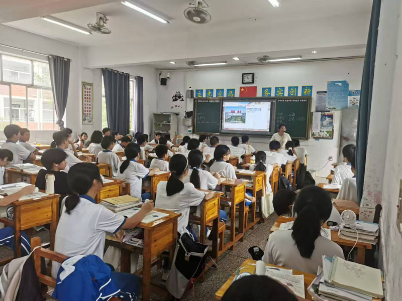 汉寿龙池实验中学开展网络安全教育宣传周活动