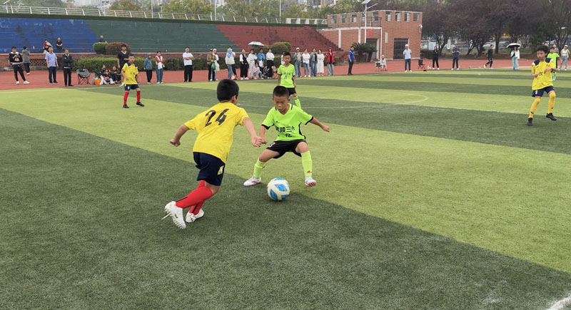 汉寿龙池实验中学成功举办青少年足球邀请赛 40余支青少年队逐梦足球盛宴