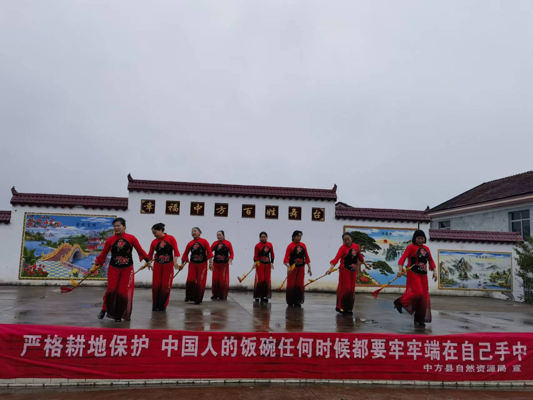 中方县铜湾镇：活用非遗表演  严守耕地红线