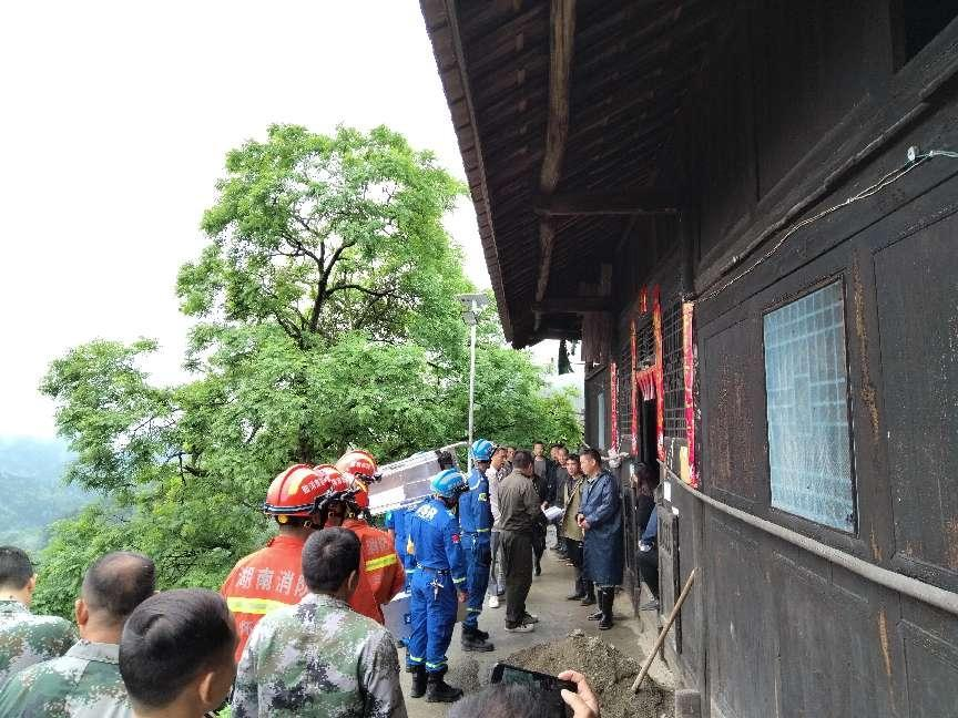 “汛”线直击｜中方县铜湾镇：发扬连续作战精神，在全力打好防汛抗灾攻坚战中彰显人大担当