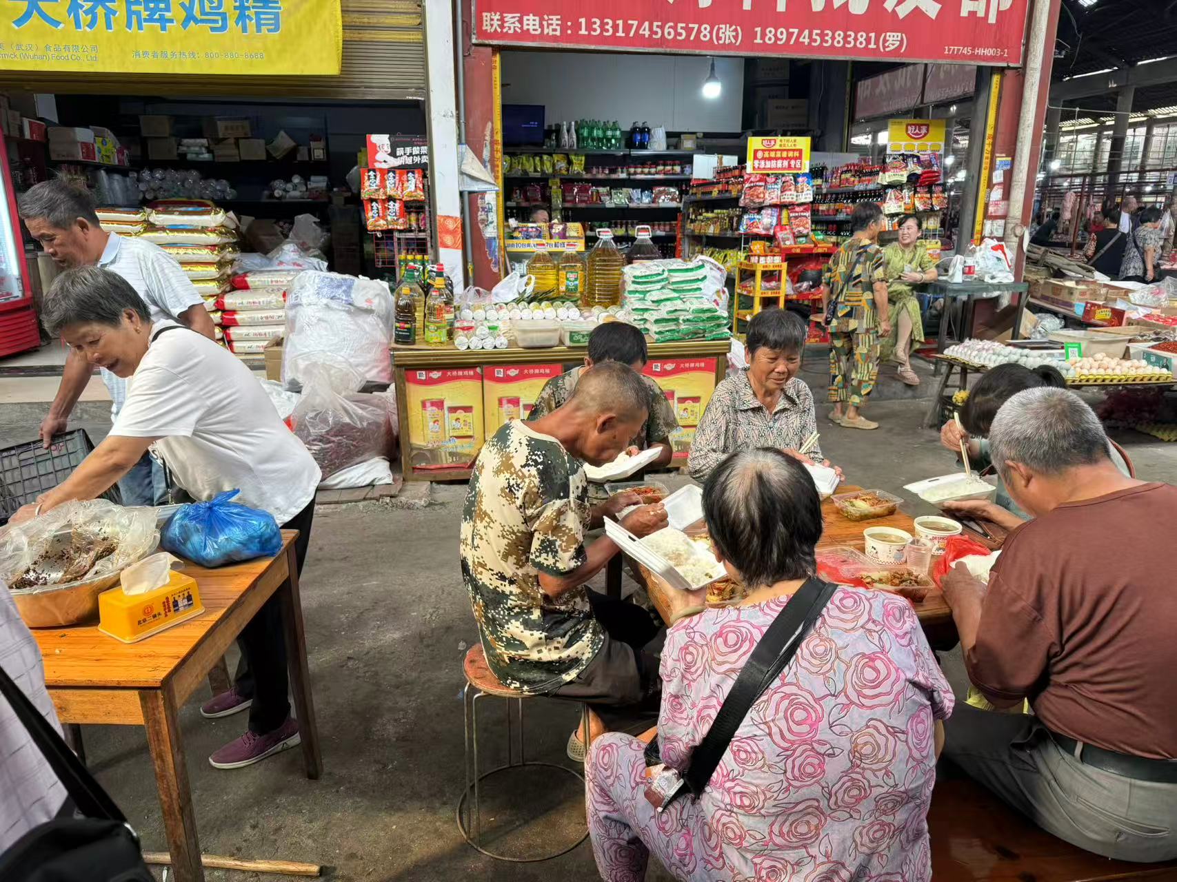 中方县泸阳镇老年助餐点：日常暖饭香  赶集服务再延伸