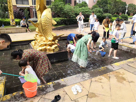 助力“美好小區(qū)·幸福家園”建設(shè) 云盤社區(qū)開展周末親子活動(dòng)