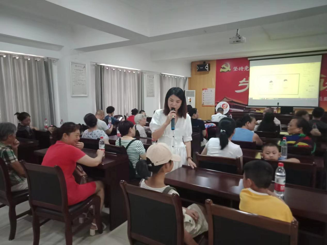 潇湘街道：石鼓社区开展“以知识凝聚力量，妇联科普进社区”主题宣传活动