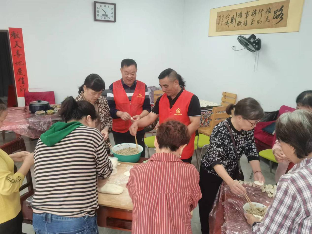 瀟湘街道石鼓社區(qū)： 開展 “孝感石鼓 愛在重陽”暨黨建主題活動