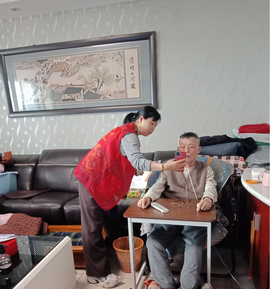 潇湘街道石鼓社区：暖心服务“零距离”！
