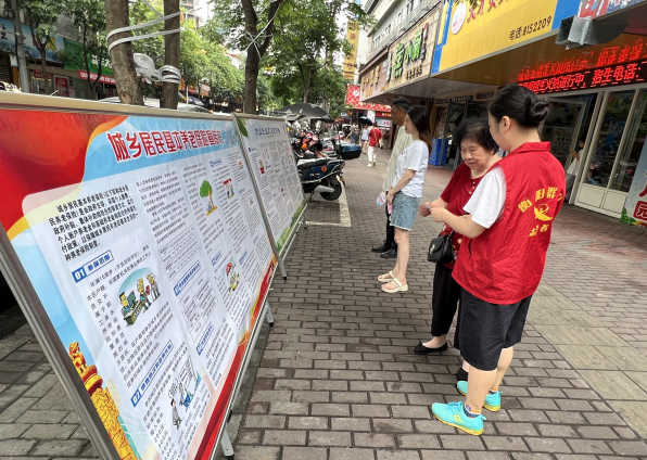 人民街道：向阳社区积极开展社保宣传活动