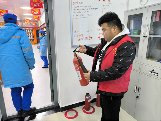 黄沙湾街道：松梅村深入开展消防安全检查，护航企业安全生产
