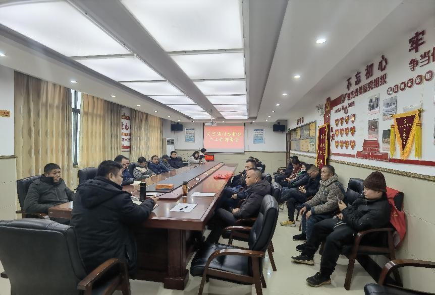 黄沙湾街道灵官庙村：春耕备耕正当时，干群齐心促生产