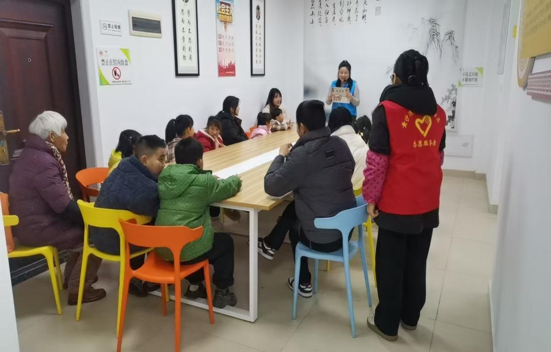 黄沙湾街道光明社区：寒来“书”往 “阅”享成长”亲子阅读主题活动