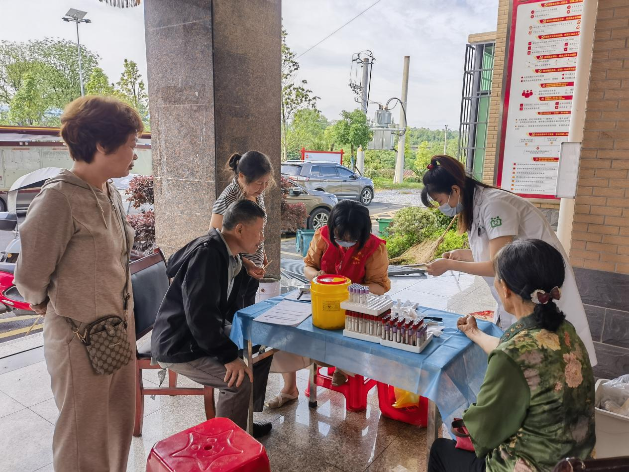 黄沙湾街道：灵官庙村联合黄沙湾街道社区卫生服务中心开展免费义诊活动