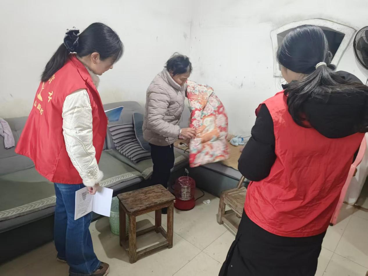 松梅村：安全宣传进家门，温情守护暖人心