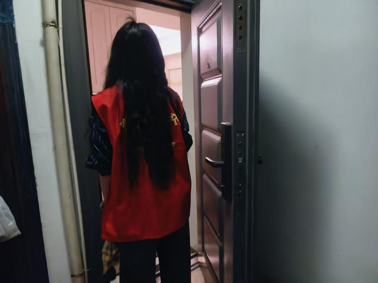 敲门入户送平安 消防宣传入民心——黄沙湾街道光明社区开展消防安全知识宣传敲门行动
