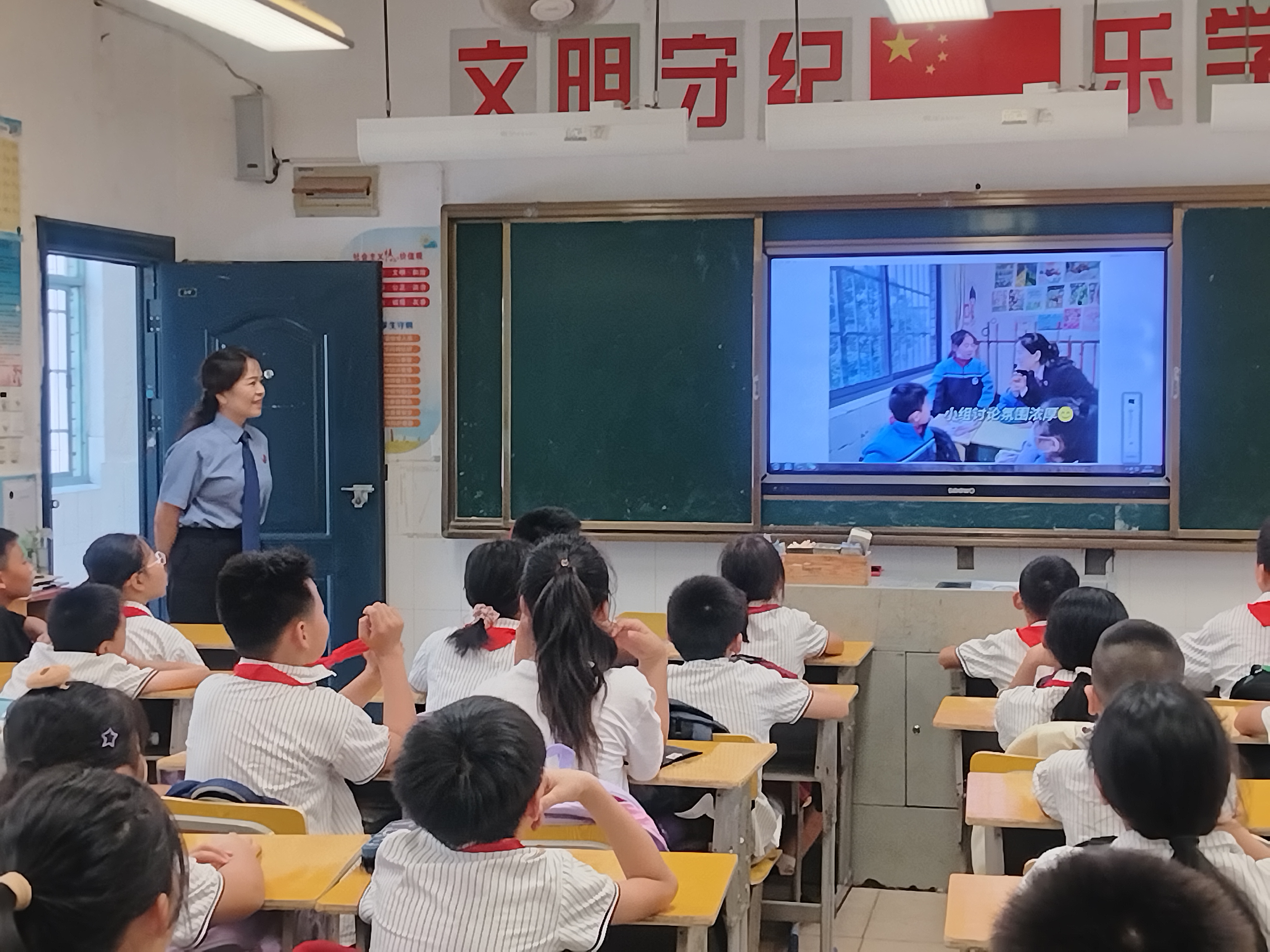 从“第一课”到“每堂课”：检察官黄萍十年法治副校长的护苗坚守
