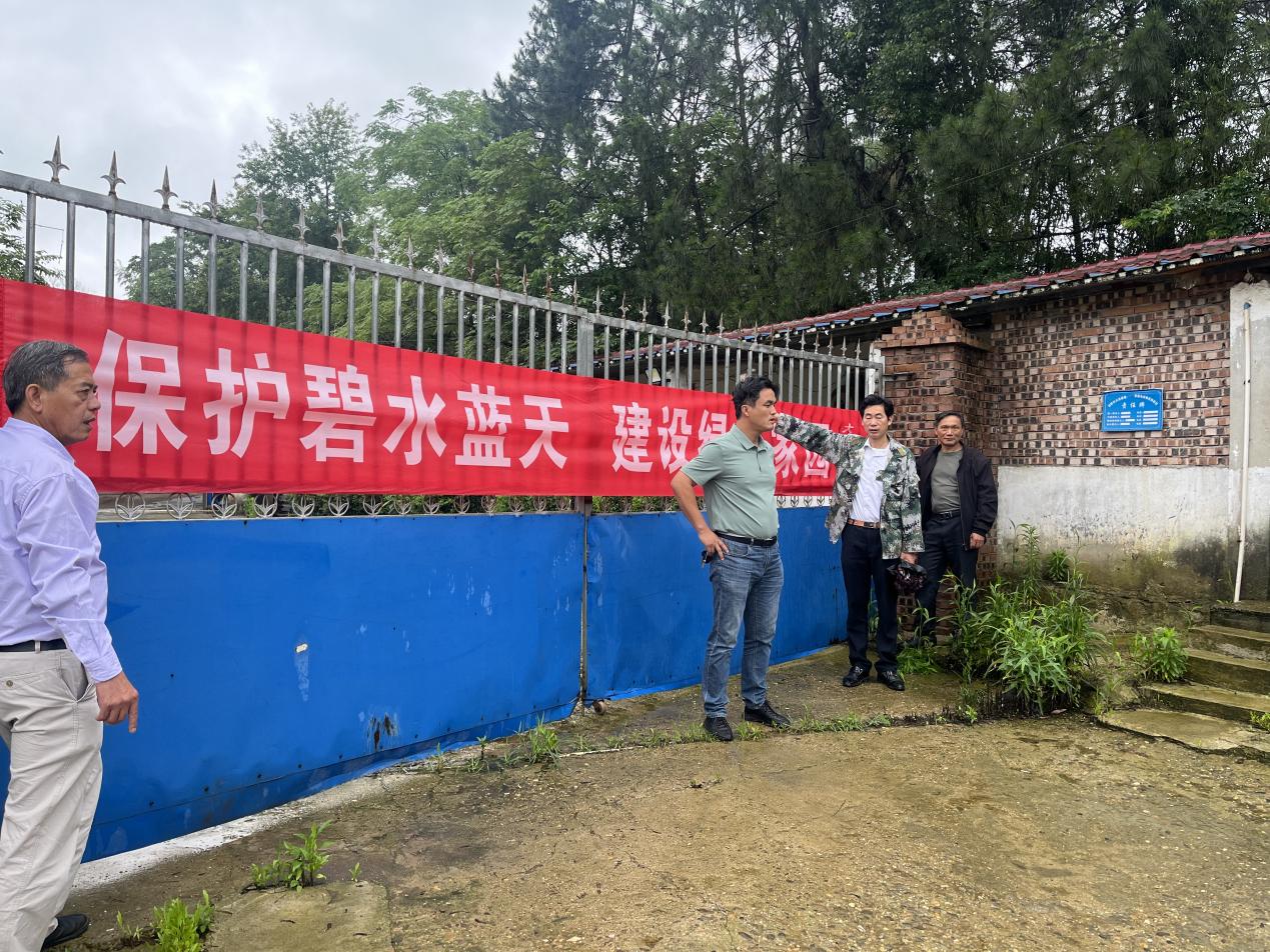 大忠桥镇：“利剑”行动为畜禽养殖绿色发展保驾护航