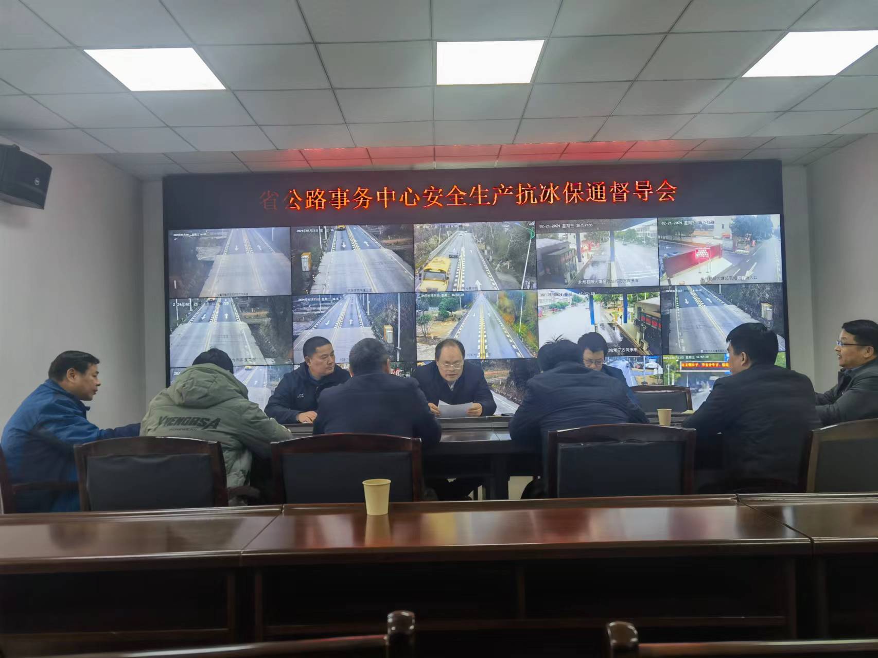 祁阳公路：抗冰除雪保畅通