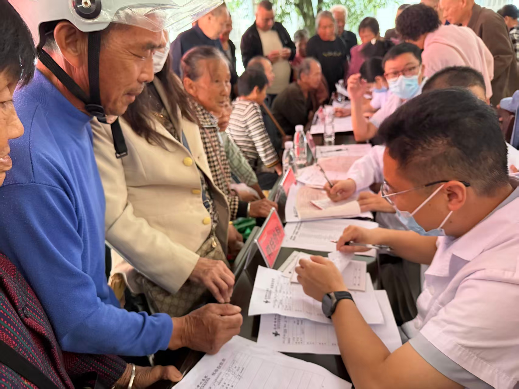 大村甸镇：义诊进乡村 健康服务“零距离”