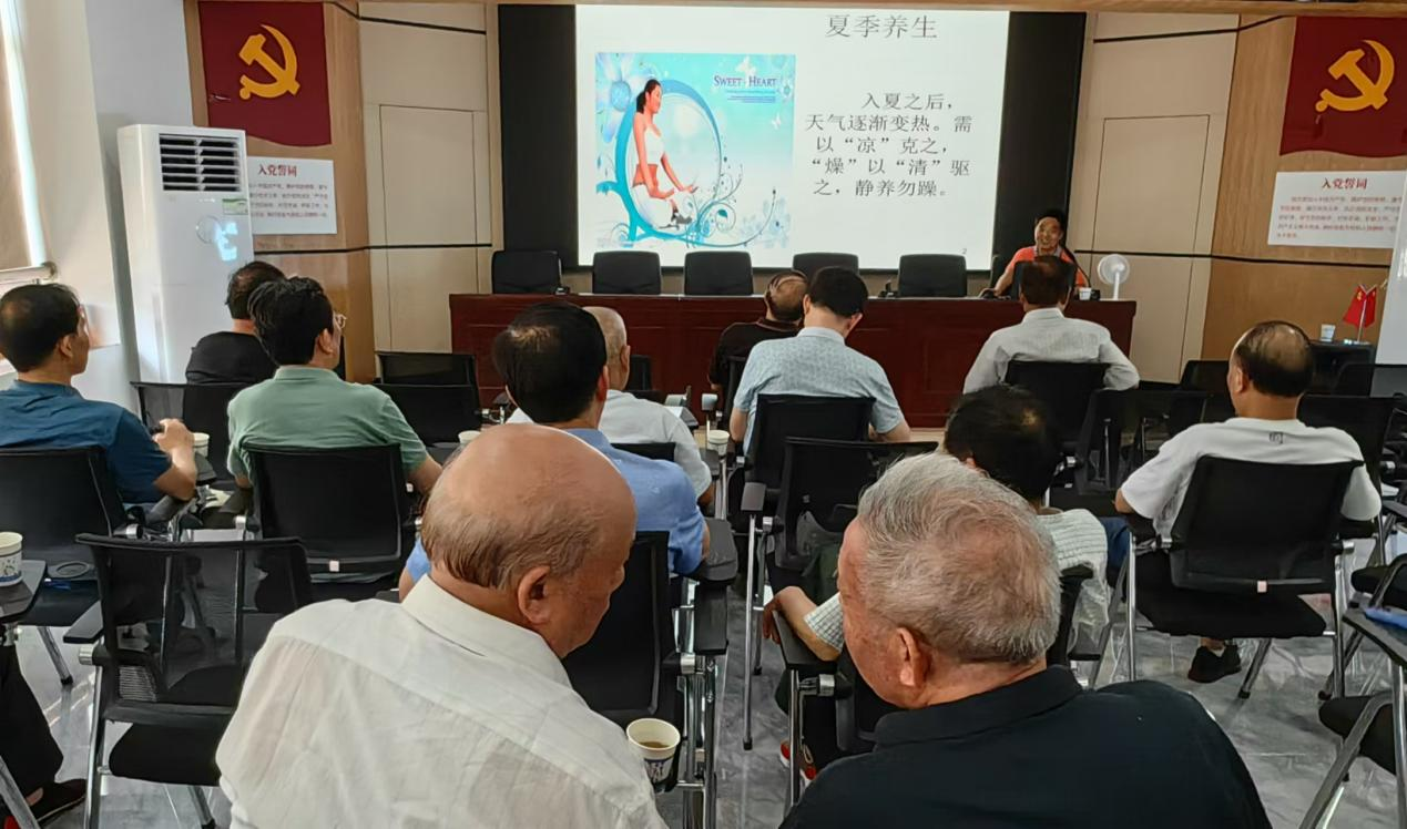 湘潭仁与：夏季健康宣讲，助力老人度夏