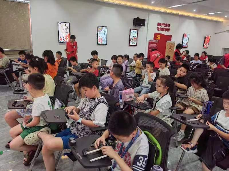 罗祖殿社区：寓教于乐，共筑快乐暑期托管班