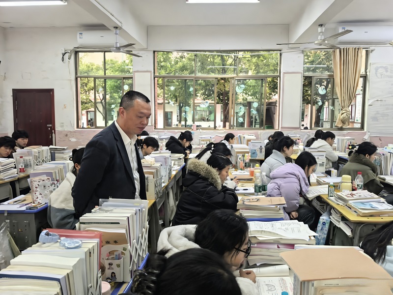 祁阳：把办公室“搬”进教学楼，走进课堂听心声