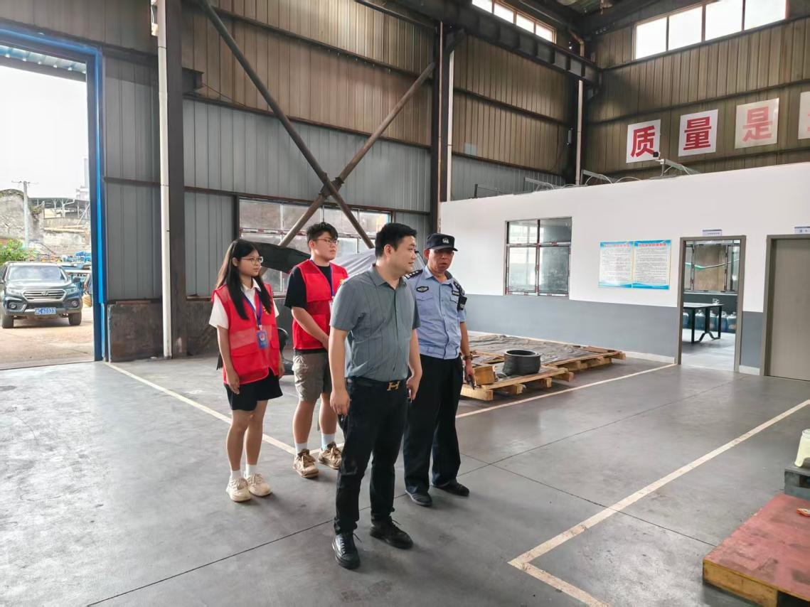 雨湖区司法局：送法下乡进建新村 法治调研护平安
