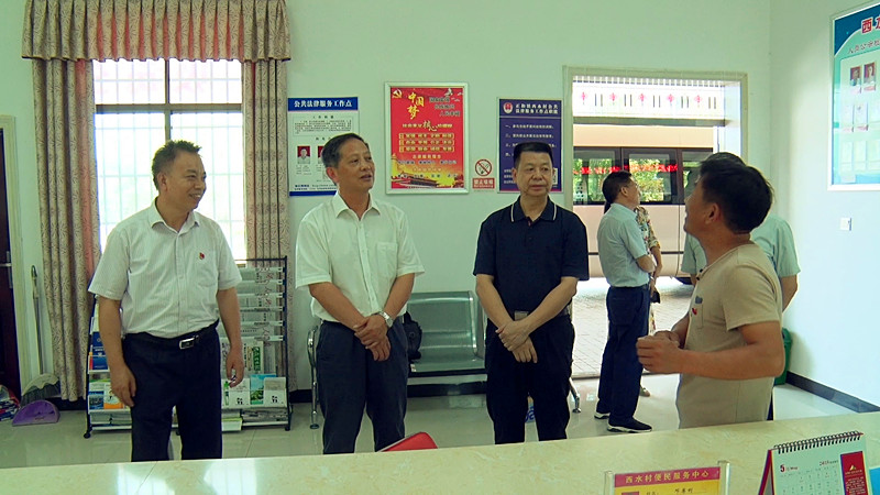 省人大法制委主任委员王刚来我县走访省人大代表