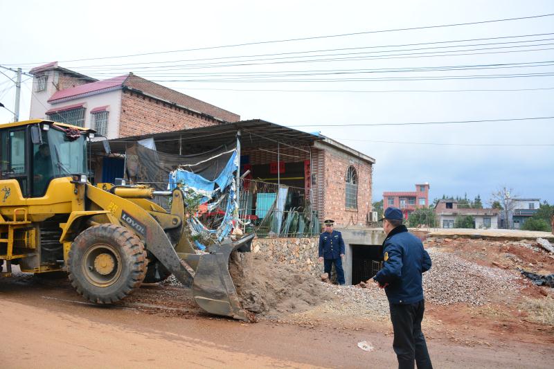 春运进行时，公路人全力以赴保春运