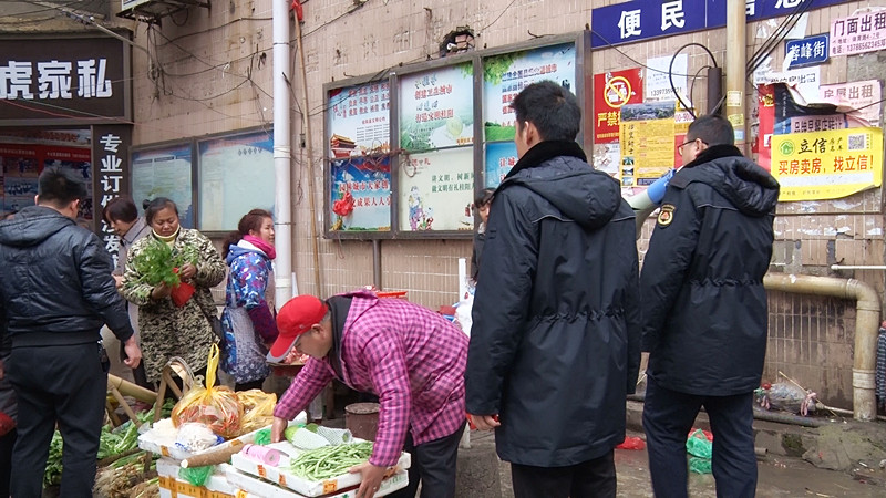 节后第一天：城管执法大队开展市容市貌集中整治