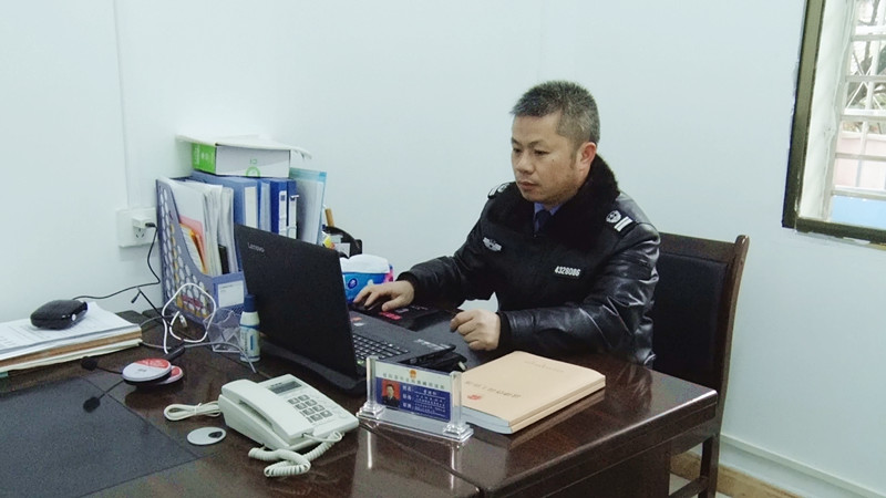 县司法局开展“今天我当班”活动，提升社区矫正人员法制意识