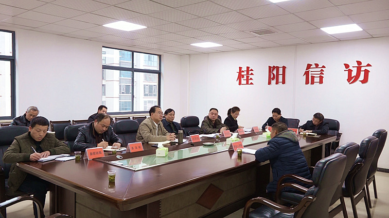 朱阳辉约访信访群众