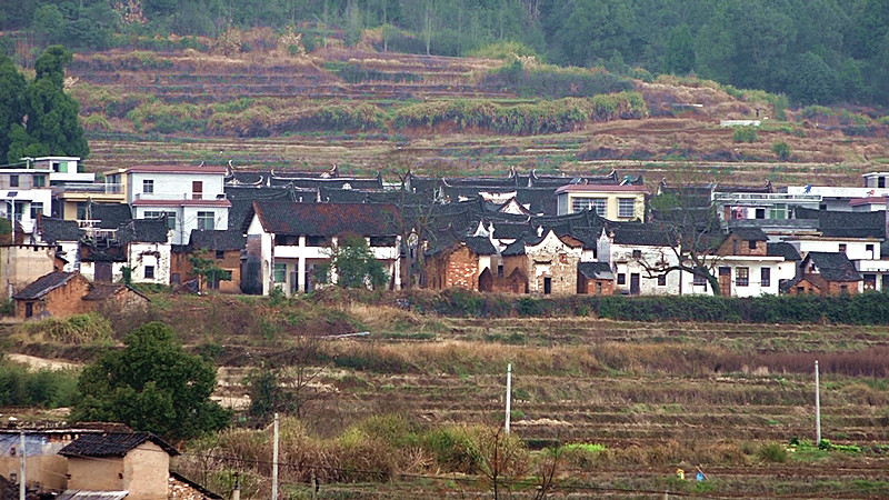 脱贫攻坚舂陵行（二）：和平镇下溪村