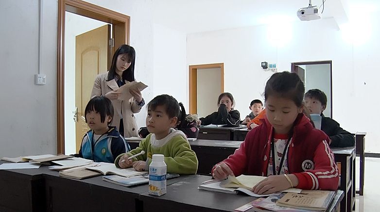 塘市水尾：组建首家留守儿童免费辅导服务部