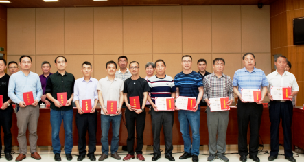 我县11位教师获评“郴州市明星杯优秀教师”