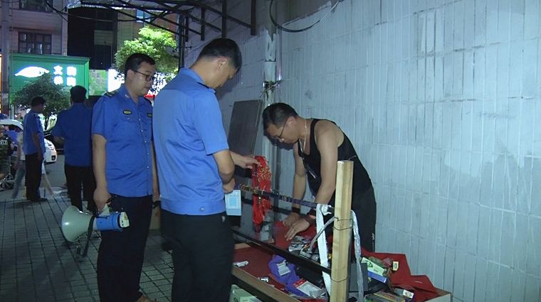  县城管局开展高考期间环境专项整治行动