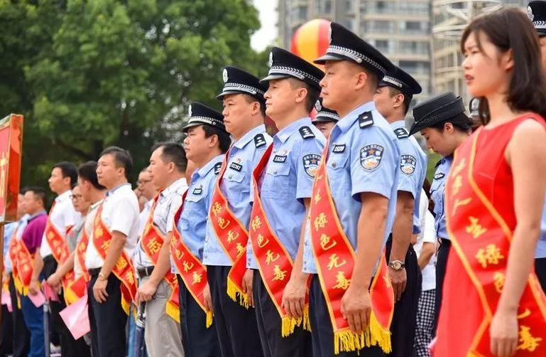 世界禁毒日：我县举行“百万群众禁毒宣誓签名”活动