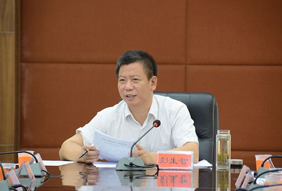 县委书记彭生智在新湖南发表署名文章《加快融媒体中心建设 打造思想舆论新高地》