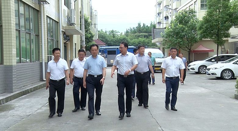 省人社厅到我县调研困难群体就业工作