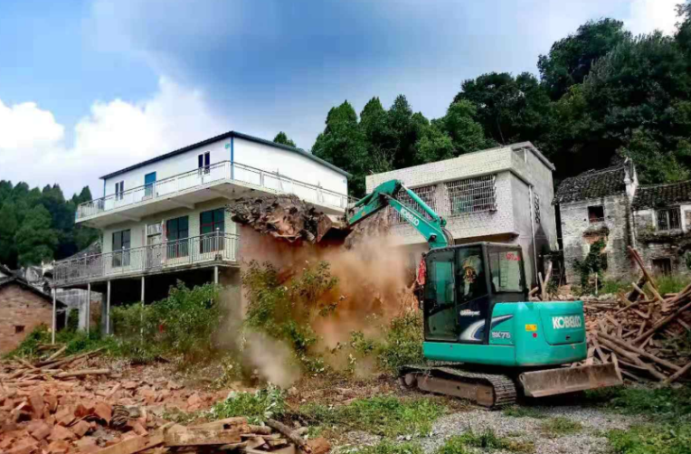 仁义镇下源村：持续推进“三大攻坚” 建设美丽新村