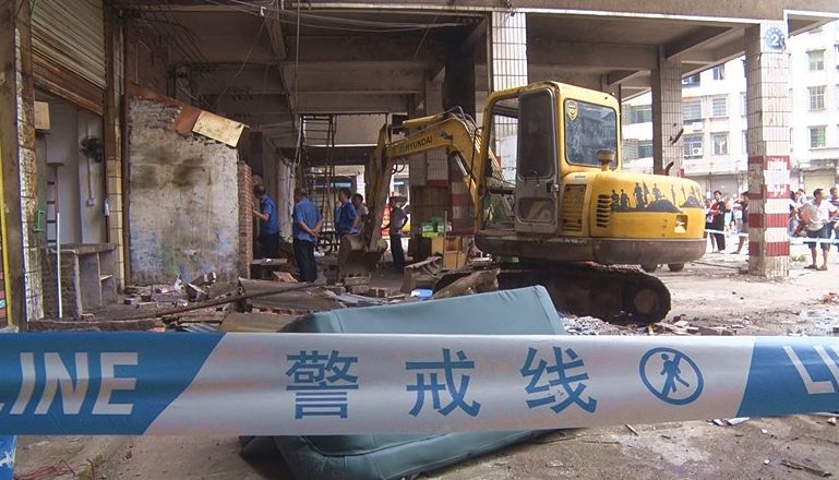 多部门联合开展二市场市容市貌专项整治行动