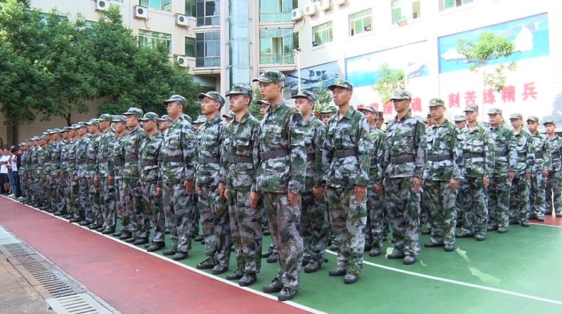  全县220名预定新兵通过役前训练