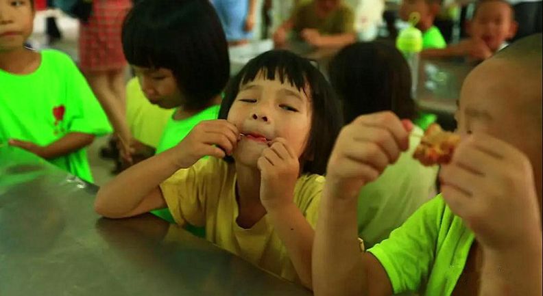 中秋节来了，他们这样庆祝……