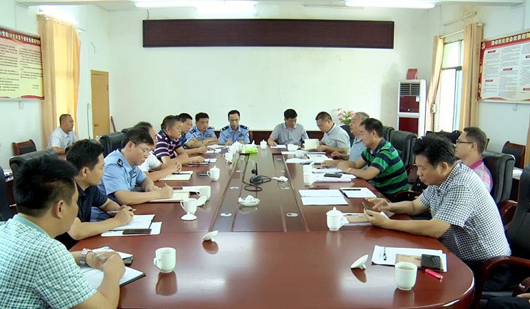 省公安厅禁毒总队来我县检查指导禁毒工作
