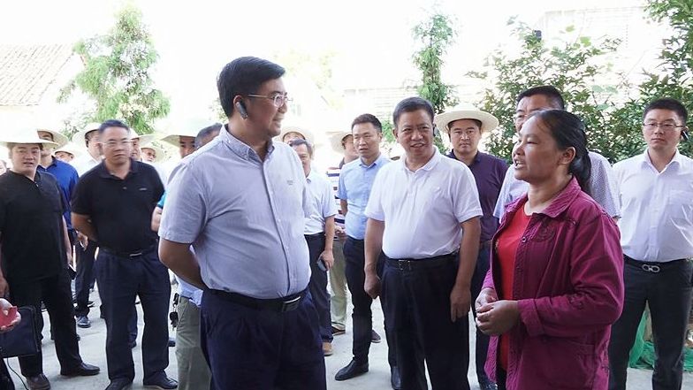 全市现场观摩我县农村人居环境整治工作成效