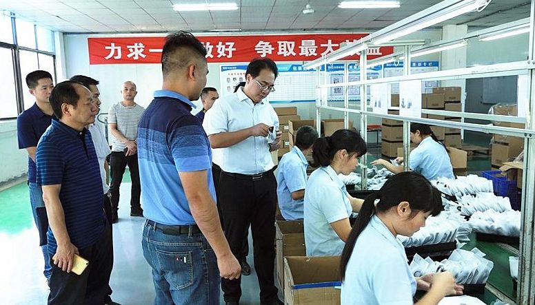 【不忘初心 牢记使命】朱阳辉深入部分企业解决实际问题