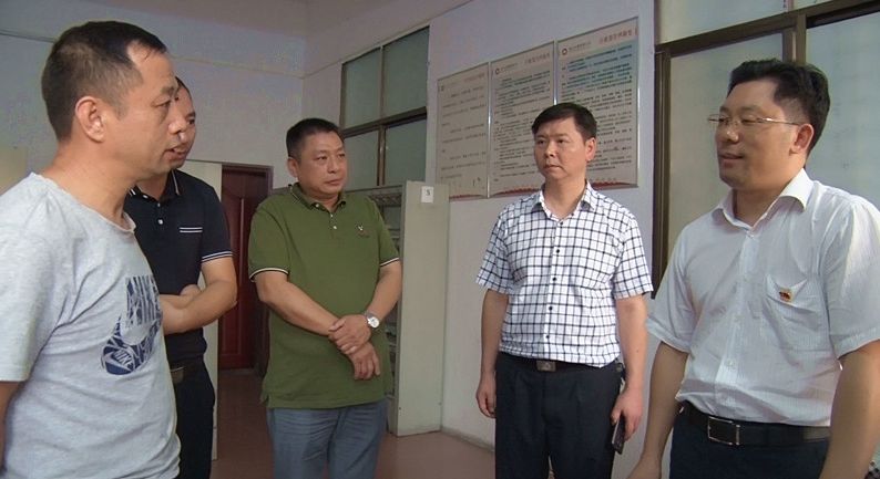 贺遵庆来我县检查安全生产工作